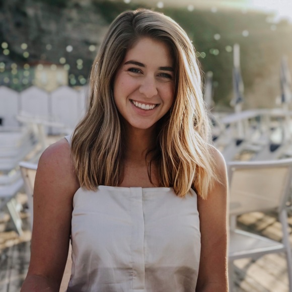 Hi I’m Liz! - Picture 1 of 4